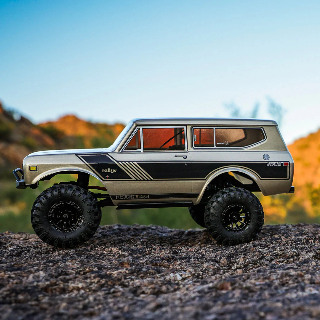 Ascent-18 International Scout II Brushless - 1/18 Scale Brushless Electric Rock Crawler view 14