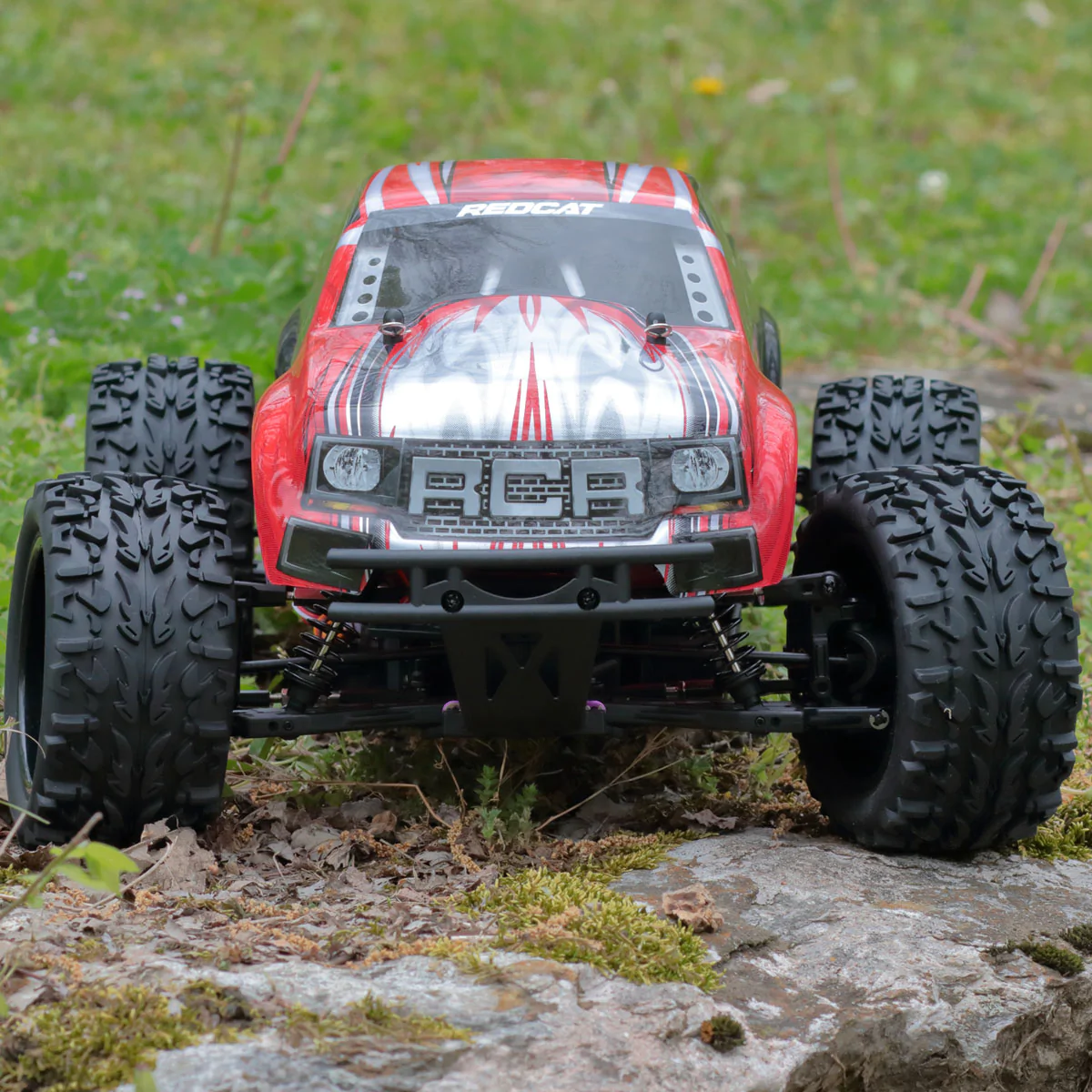 Redcat Volcano EPX RC Truck - 1:10 Brushed Elelectric Monster Truck view 7